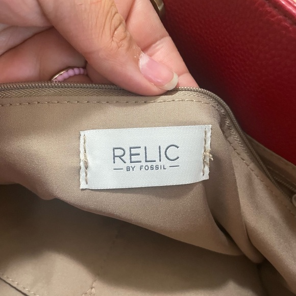 Red Tote bag by Fossil “relic” large tote,school or work ect. - Picture 7 of 13